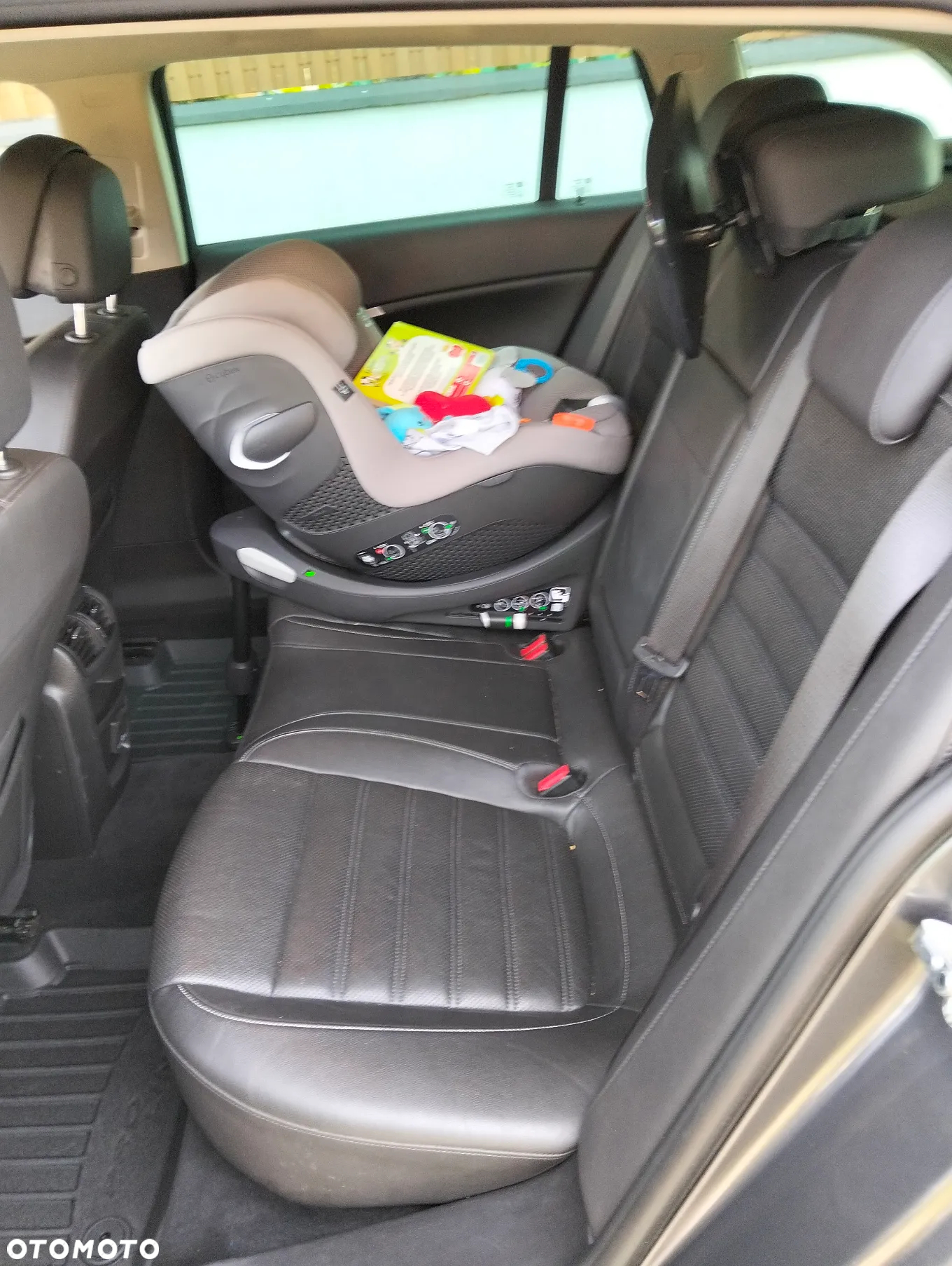 Opel Insignia - 12