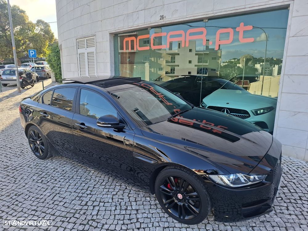 Jaguar XE 2.0 D Prestige Aut. - 1