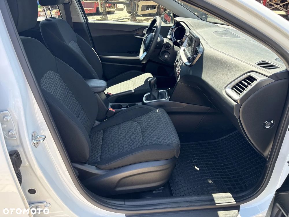 Kia Ceed 1.0 T-GDI S - 16
