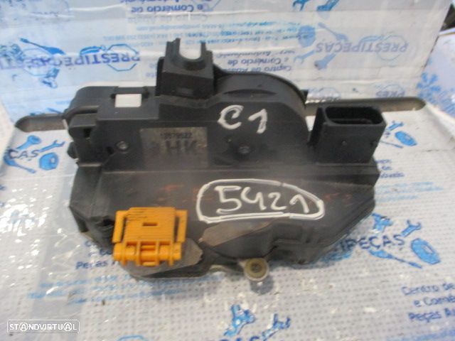 Fecho 13579522  A081878 OPEL ASTRA J 2015 1.6 CDTI 110CV 4P BRANCO FE 5 PINOS - 1