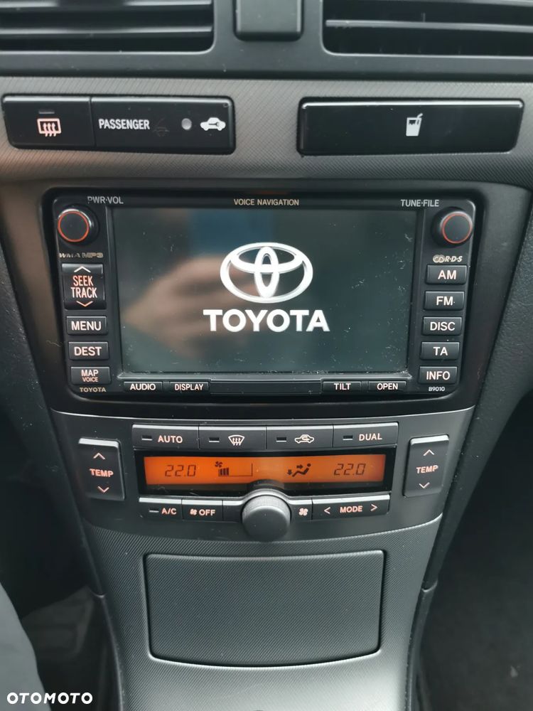 Toyota Avensis 1.8 VVT-i Combi - 16