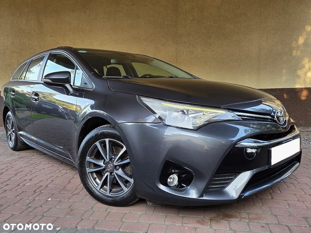 Toyota Avensis 1.8 Comfort