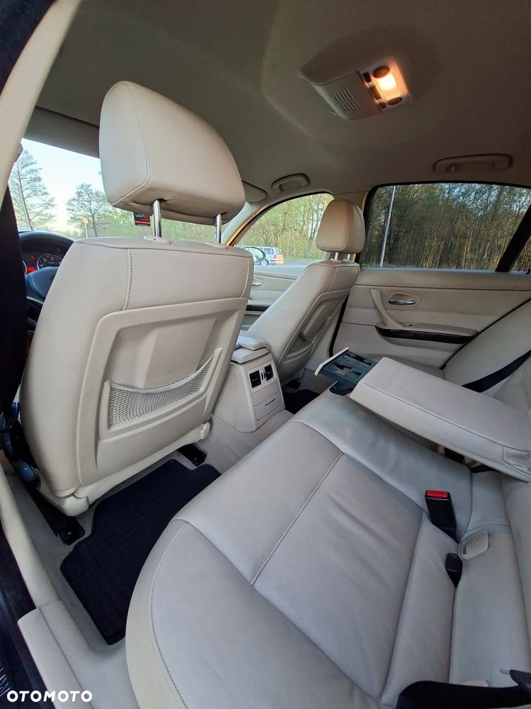BMW Seria 3 - 27