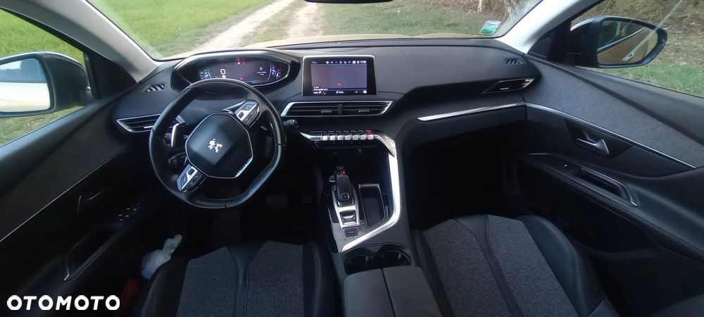 Peugeot 5008 1.6 BlueHDi Style 7os - 10