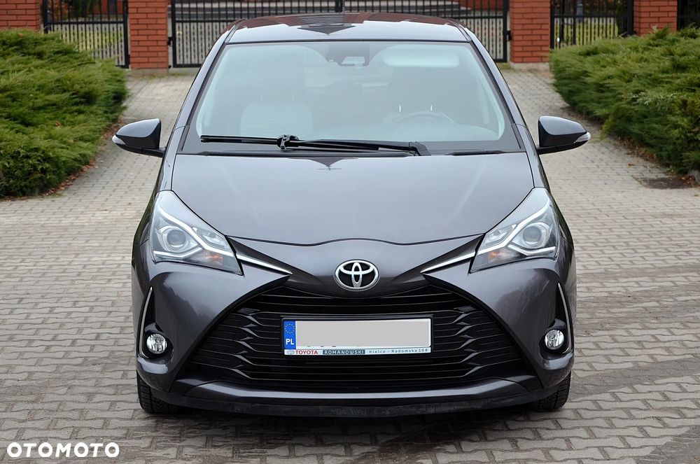 Toyota Yaris 1.5 Premium - 11