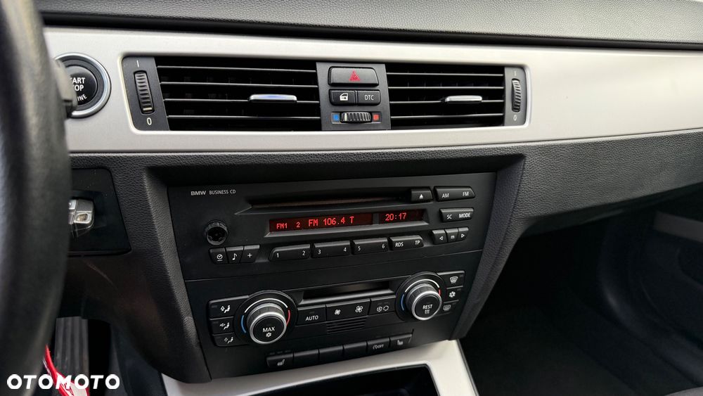 BMW Seria 3 318i - 18