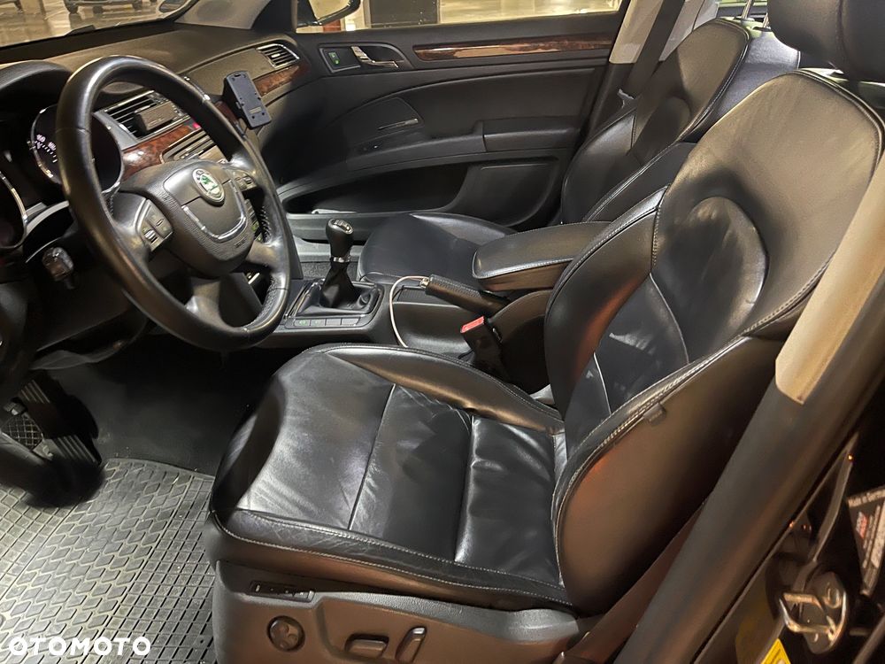 Skoda Superb 2.0 TDI Elegance - 6