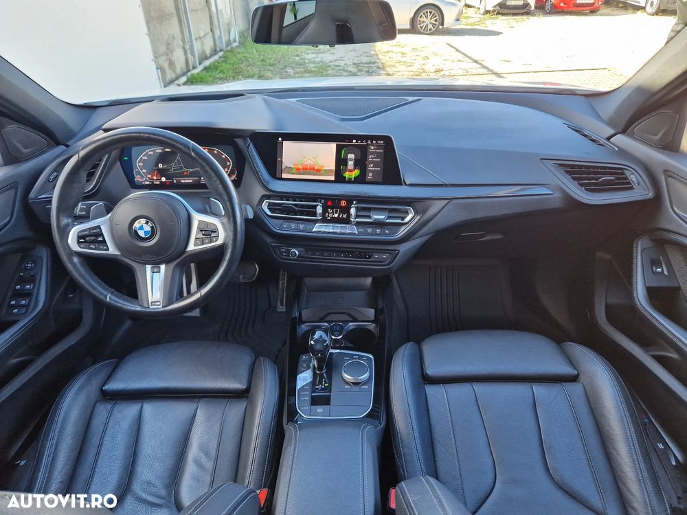 BMW M1 M135i xDrive AT - 22