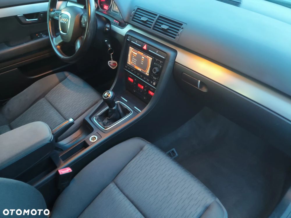 Audi A4 Avant - 29