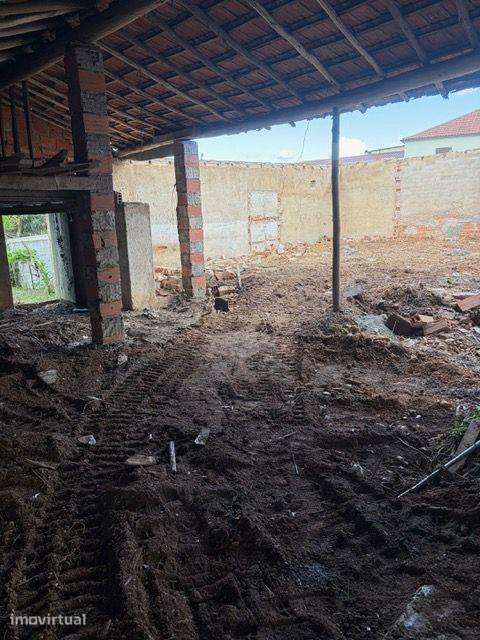 Moradia isolada com logradouro e quintal em Figueira de Lorvão (Penac - Grande imagem: 5/7
