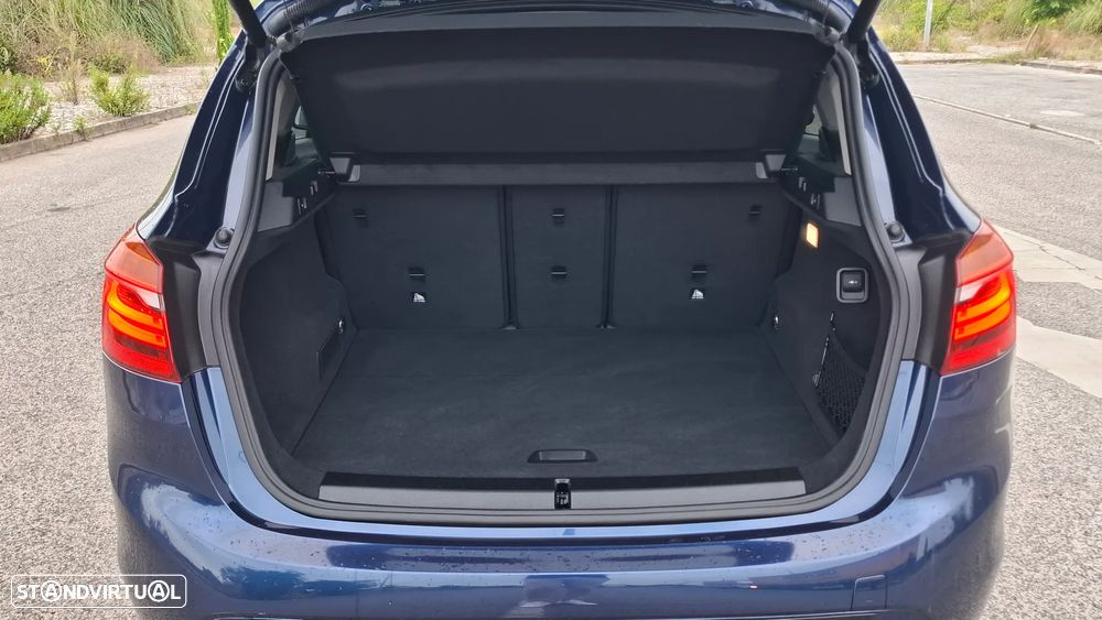 BMW 216 Active Tourer d Line Sport Auto - 36