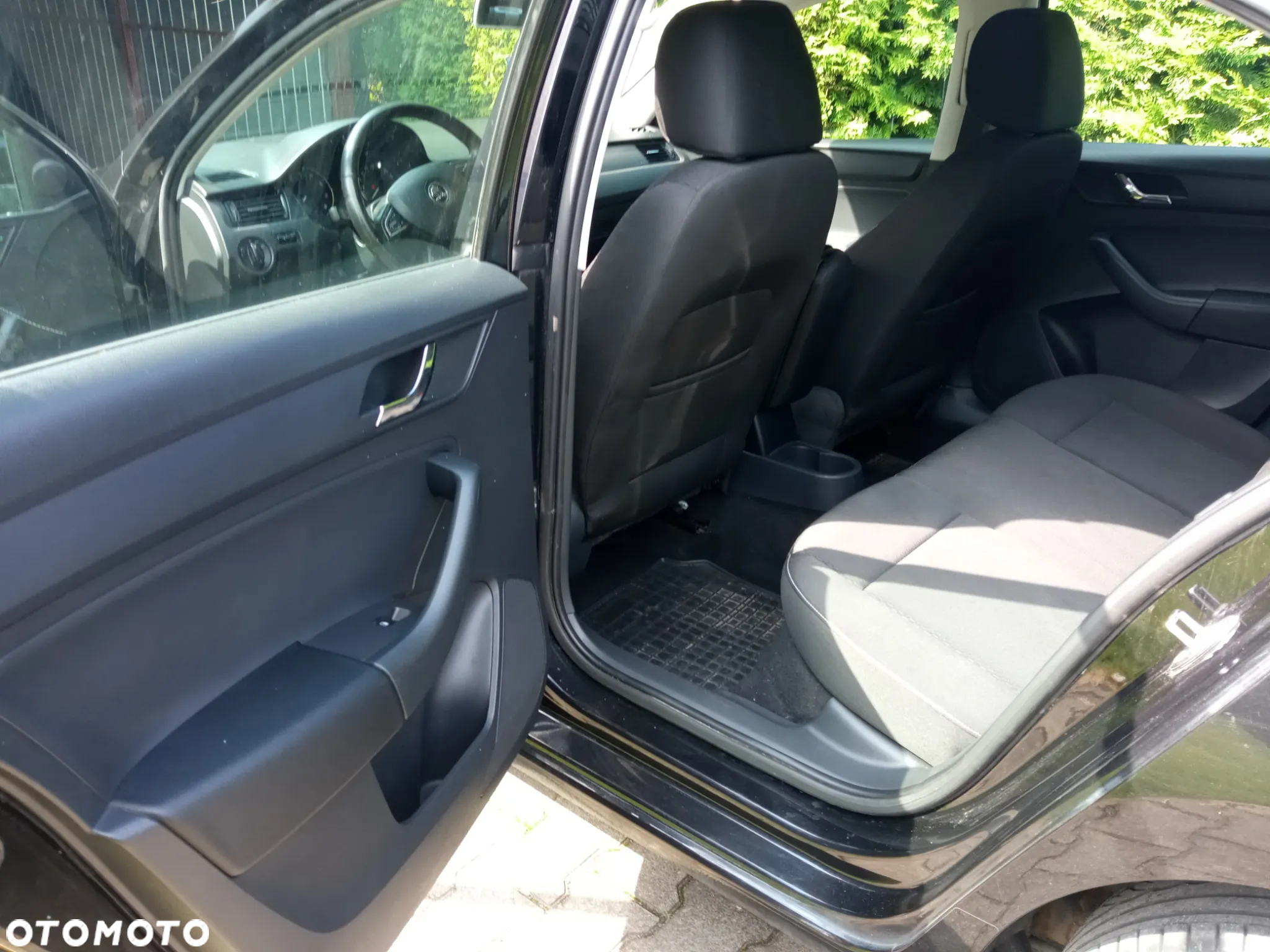 Skoda RAPID 1.2 TSI Active - 11