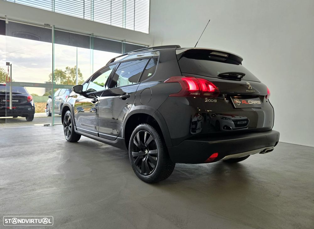 Peugeot 2008 1.2 PureTech GT Line - 5