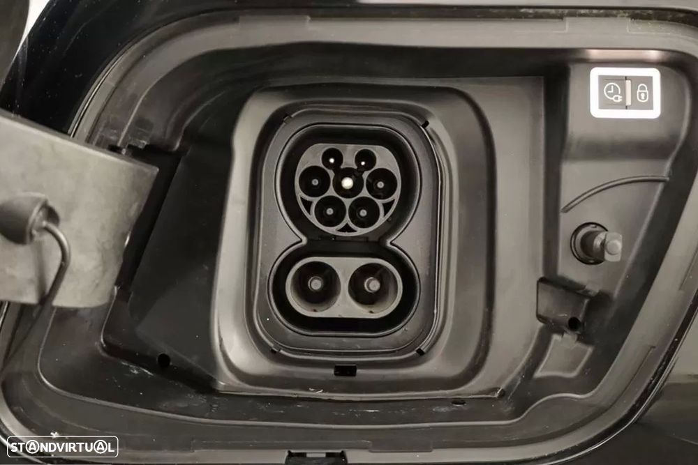 Peugeot e-2008 50 kWh GT - 5