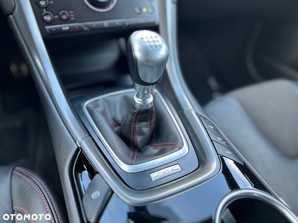 Ford Mondeo 1.5 EcoBoost ST-Line X - 19