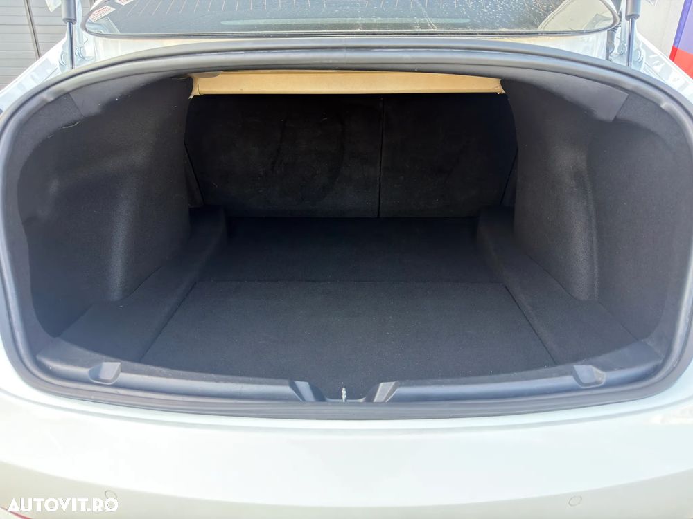 Tesla Model 3 - 20