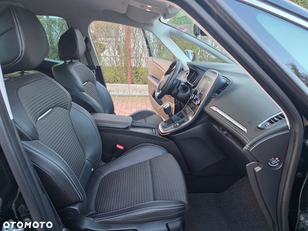 Renault Scenic BLUE dCi 120 BUSINESS EDITION - 23