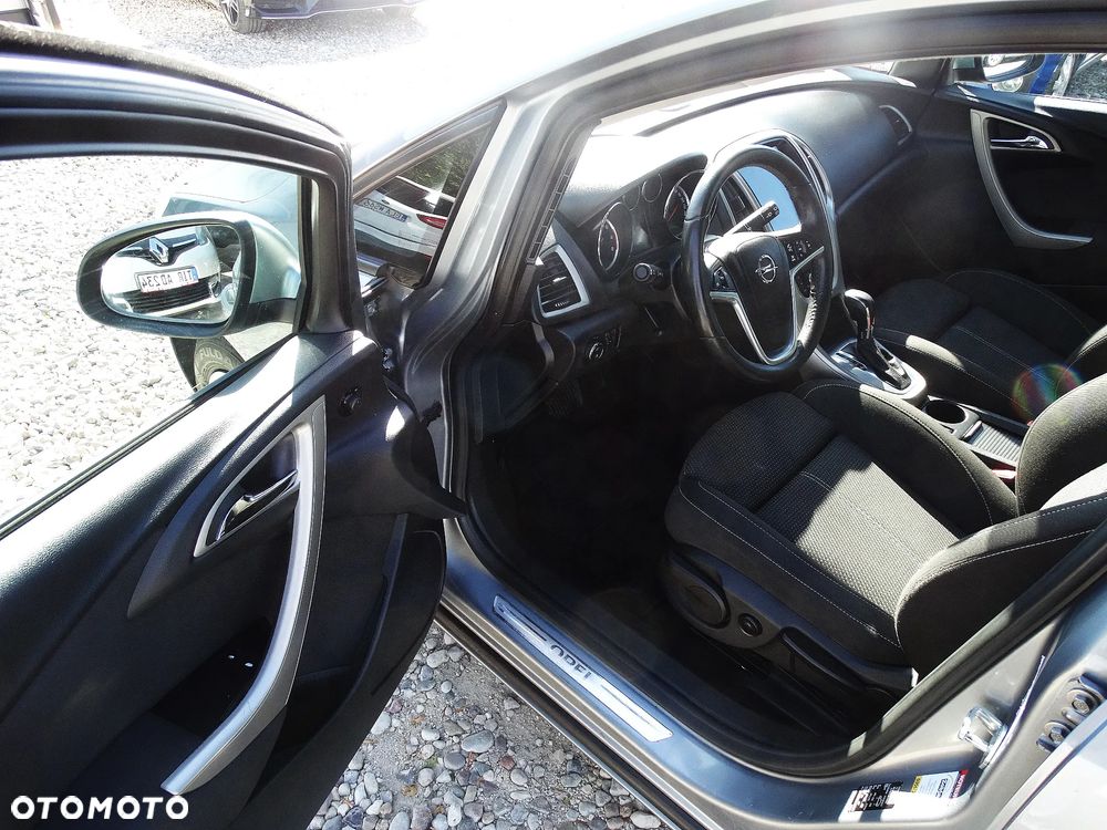 Opel Astra 1.6 Automatik Color Edition - 17
