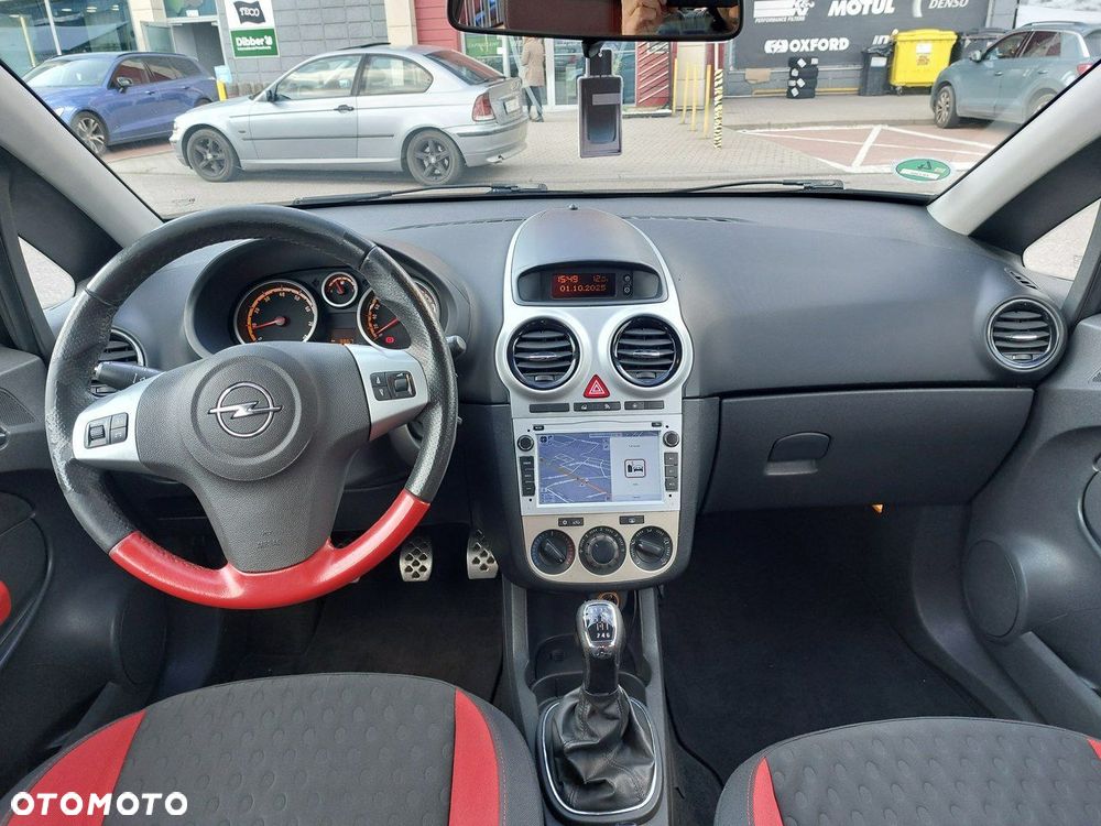 Opel Corsa 1.6 Turbo GSi - 9