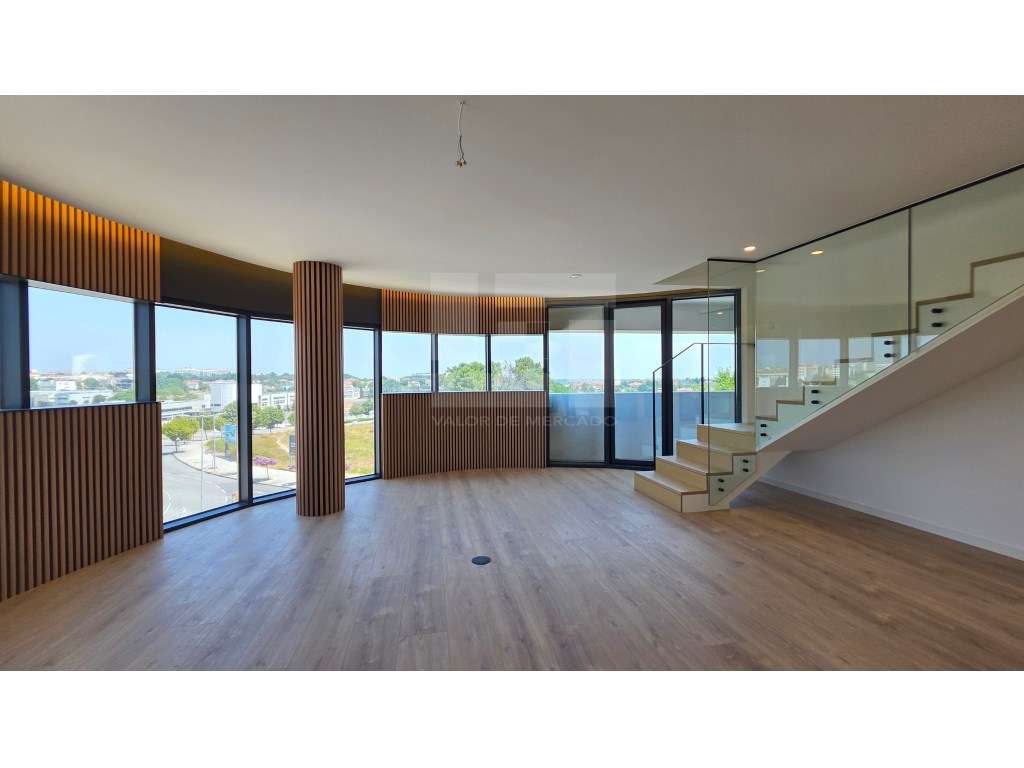 Apartamento Duplex T2 Novo com Terraço de 88m² e Garagem - Repeses,... - Grande imagem: 2/48