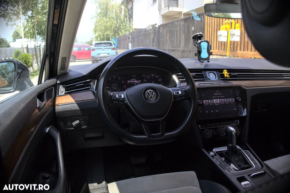 Volkswagen Passat - 5