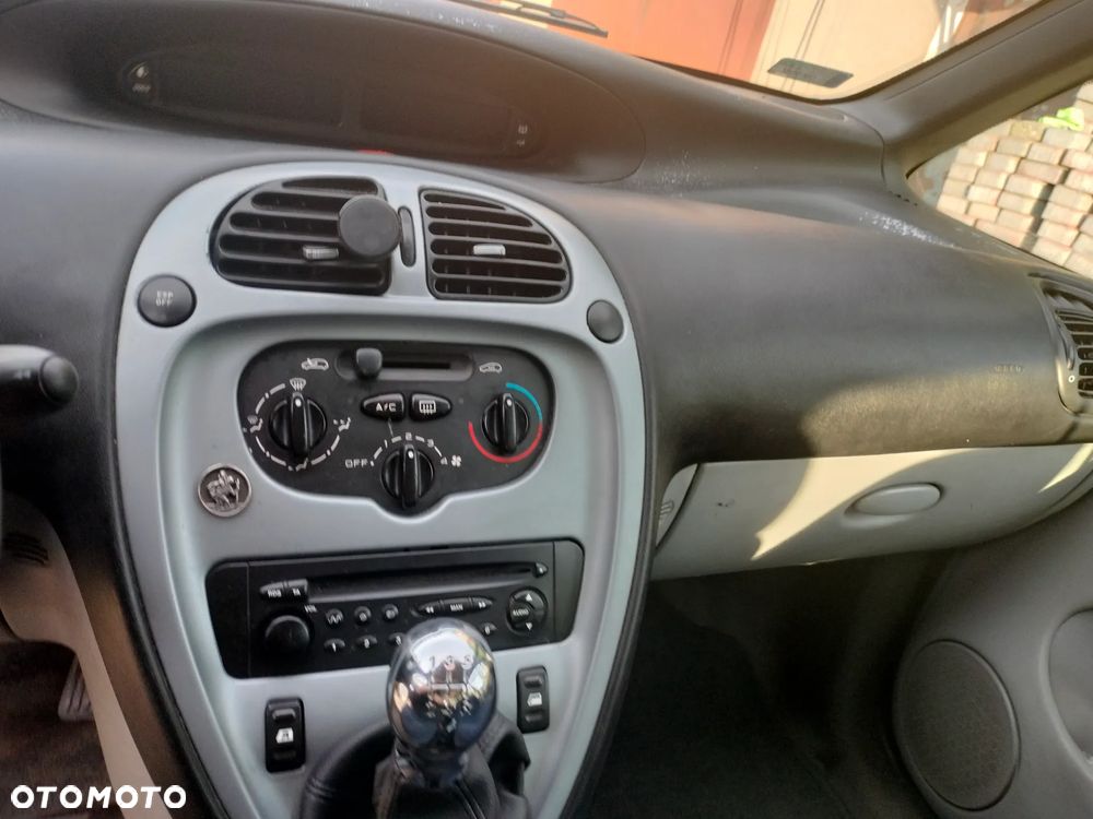 Citroën Xsara Picasso - 8