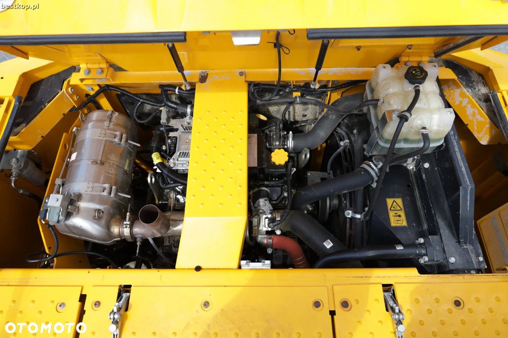 JCB 131X LC - 28