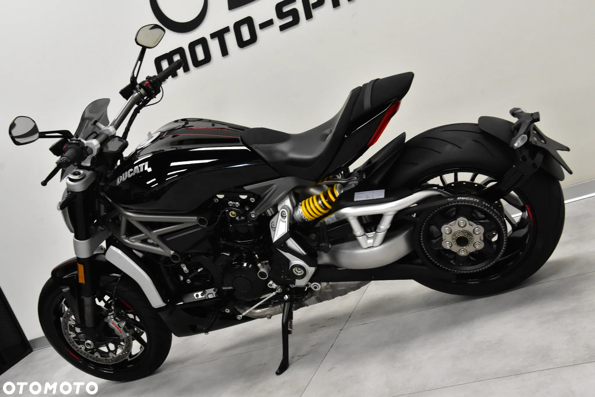 Ducati Diavel - 10