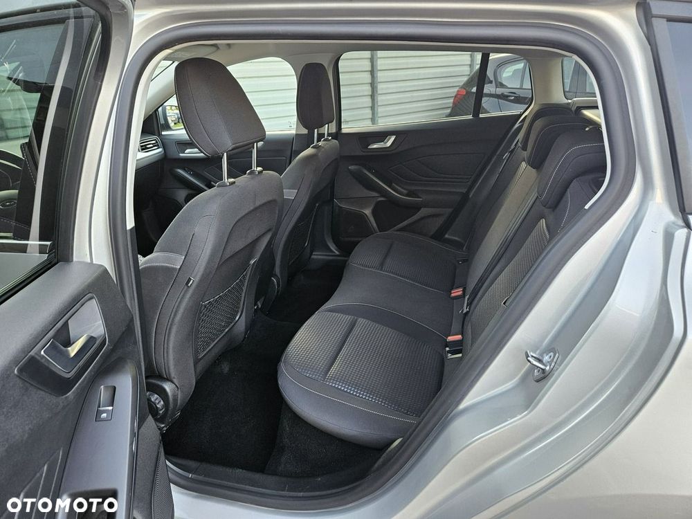 Ford Focus 1.0 EcoBoost Titanium ASS - 25