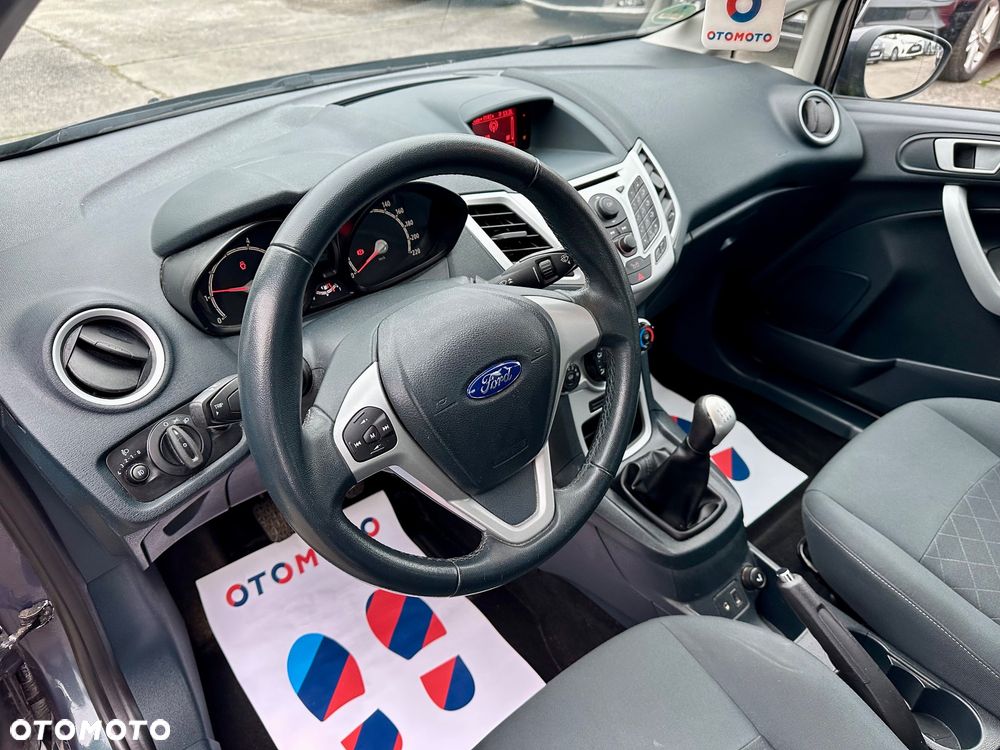 Ford Fiesta 1.25 Champions Edition - 15