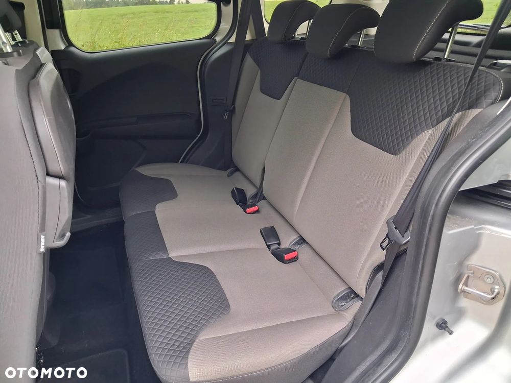Ford Tourneo Courier 1.0 EcoBoost Ambiente - 12