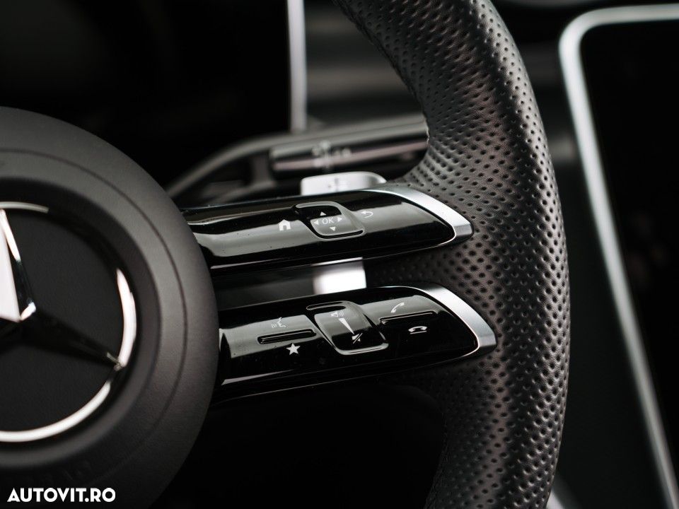 Mercedes-Benz C - 21