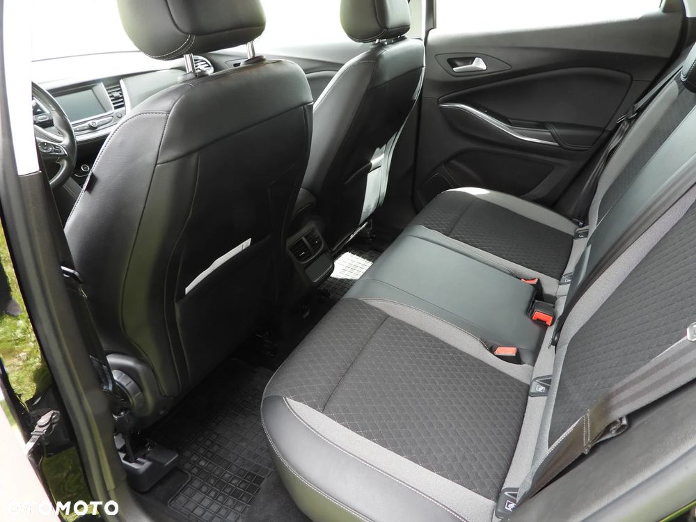 Opel Grandland X 1.6 T Innovation S&S - 9