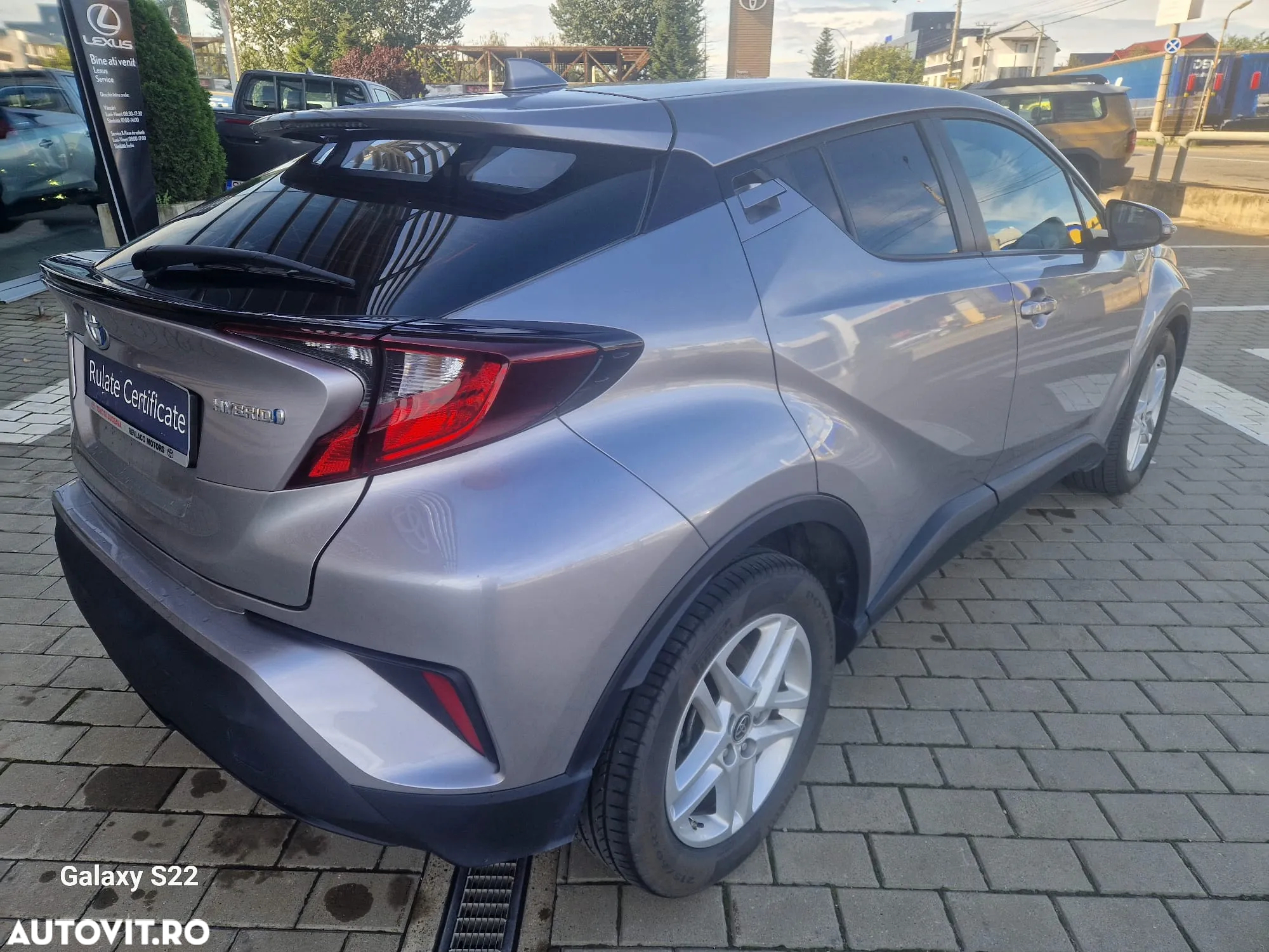 Toyota C-HR 1.8 HSD 4x2 CVT C-ult - 4