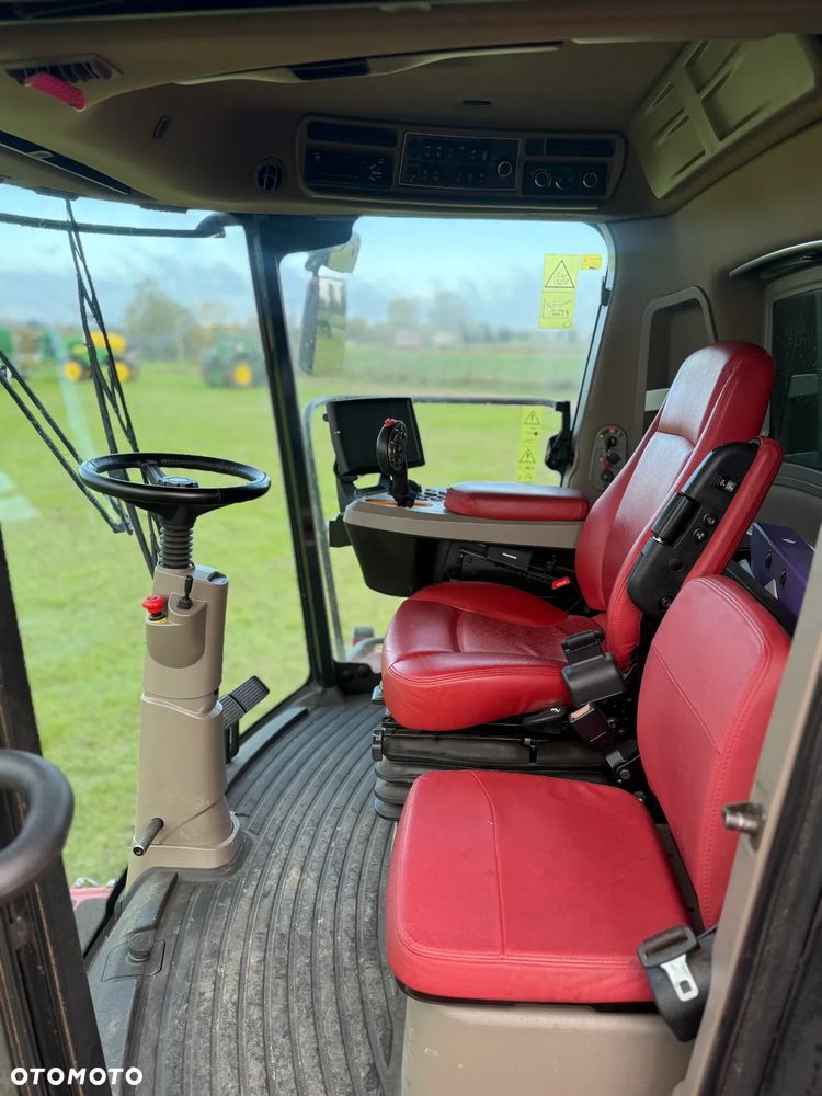 Case IH Axial-Flow 8250 - 4