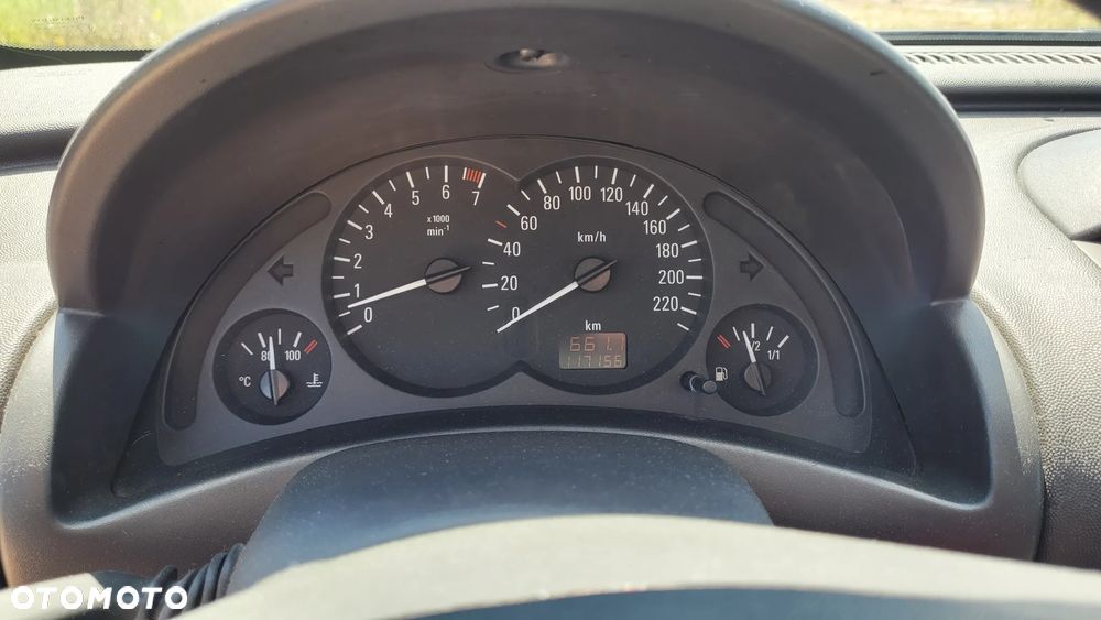 Opel Corsa 1.2 16V Enjoy - 7