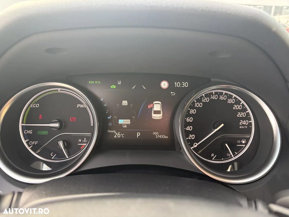 Toyota Camry 2.5 Dynamic - 23