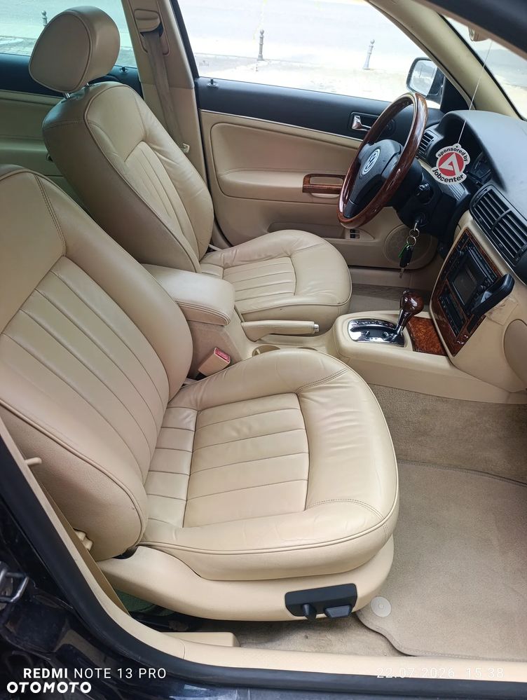 Volkswagen Passat 4.0 W8 4Mot Tiptr - 16