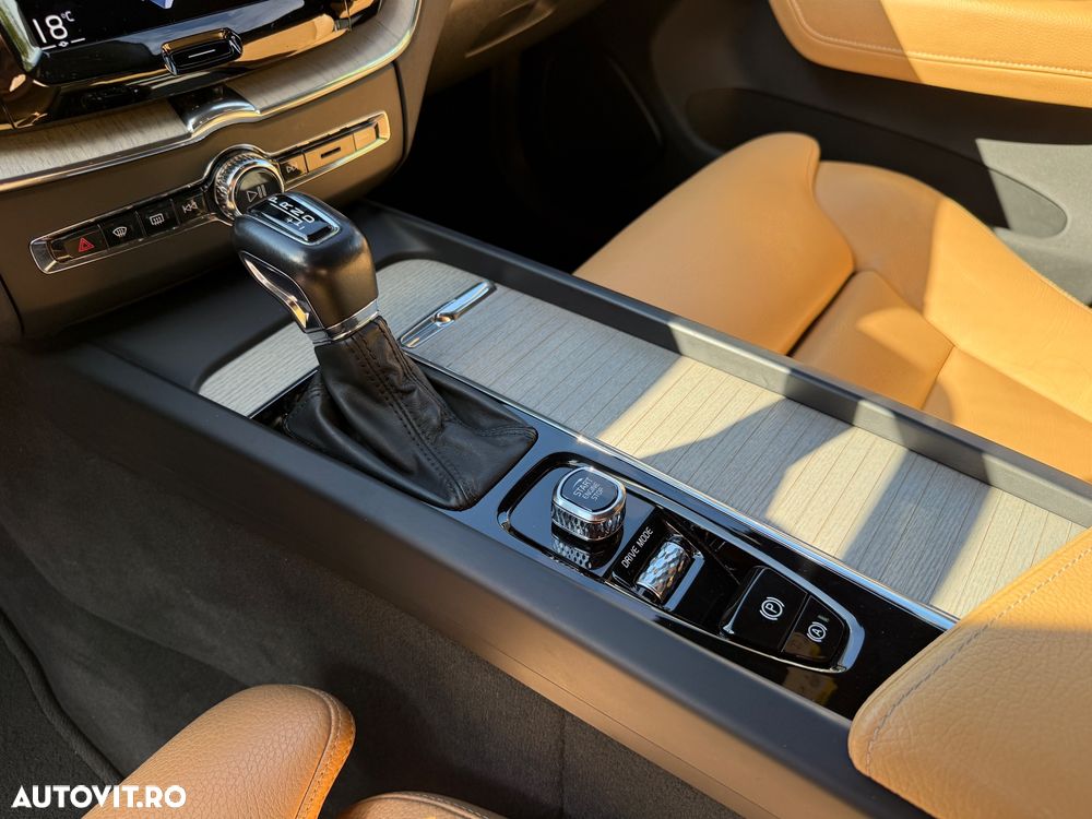 Volvo XC 60 D4 AWD Geartronic Inscription - 12