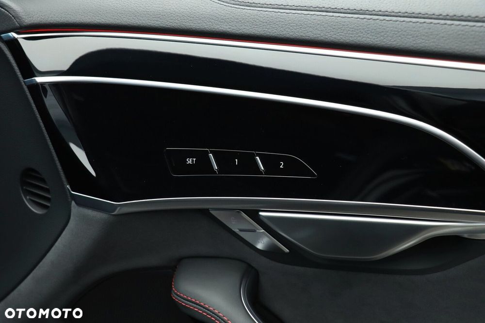 Audi A8 - 15