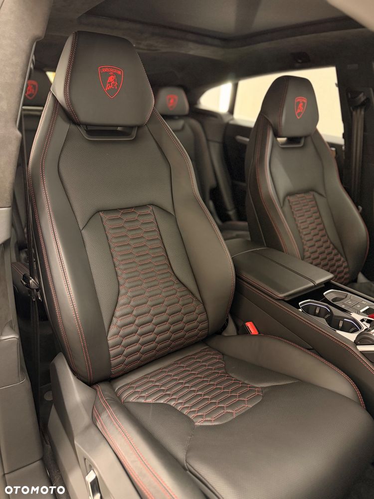 Lamborghini Urus Standard - 21