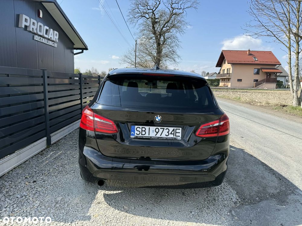 BMW Seria 2 218i - 5