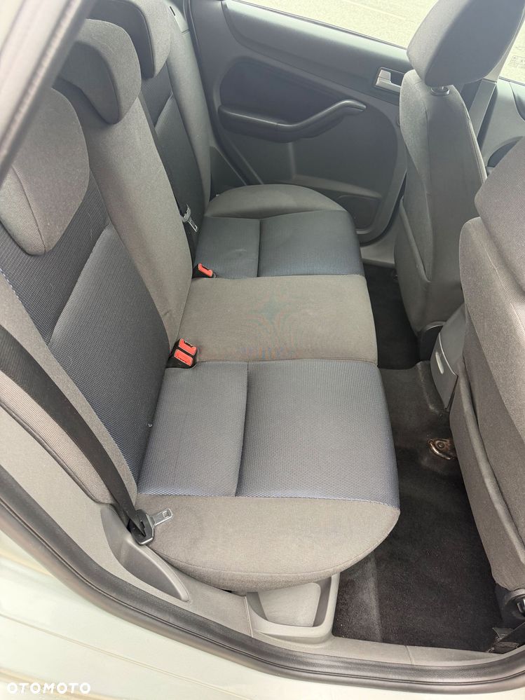Ford Focus - 7