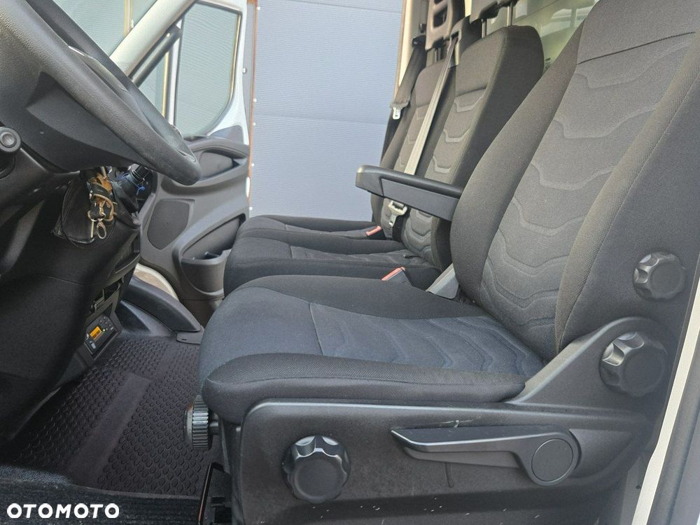Iveco Daily  72C180 euro 6 - 32