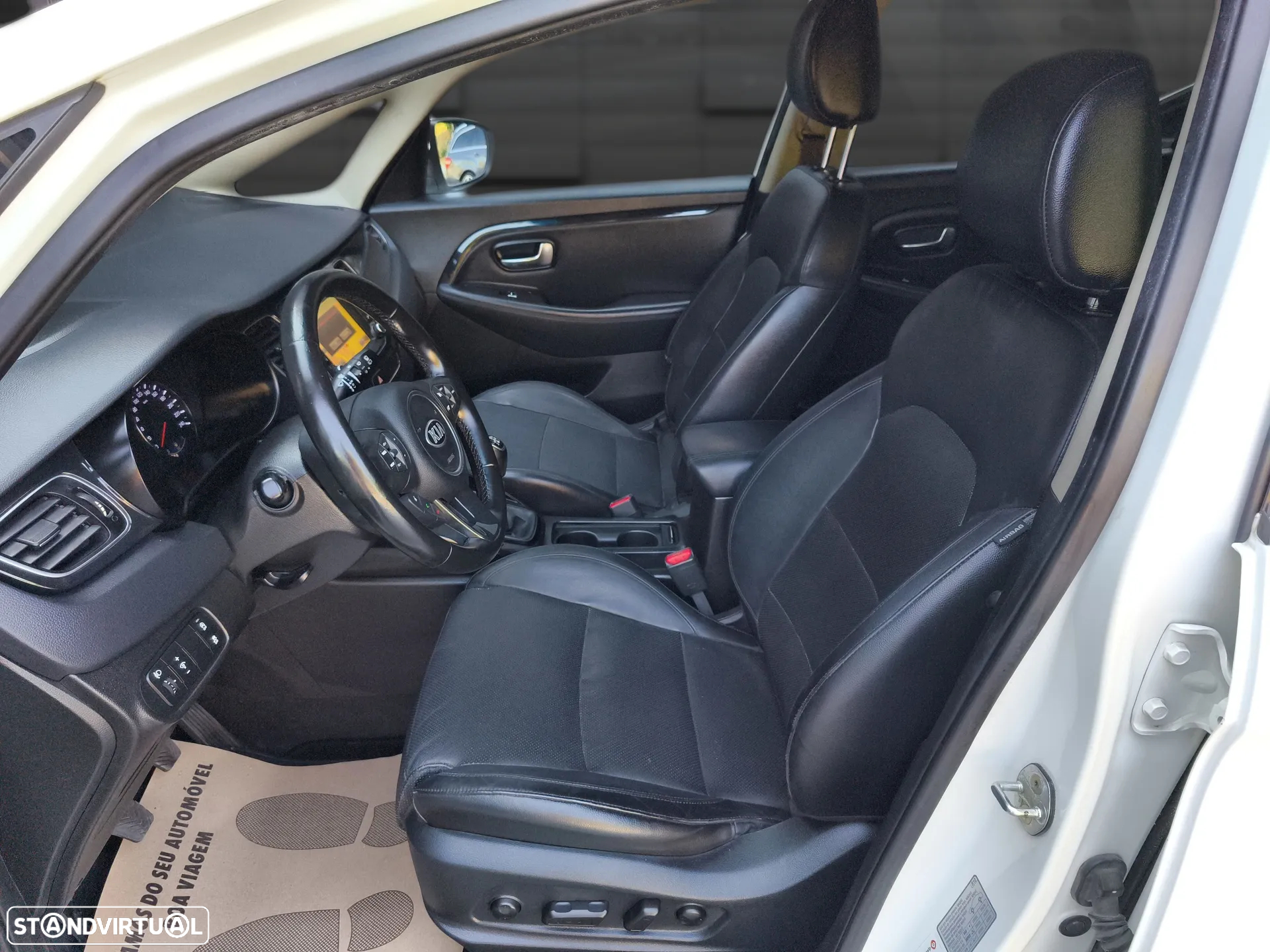 Kia Carens 1.7 CRDi ISG TX - 8