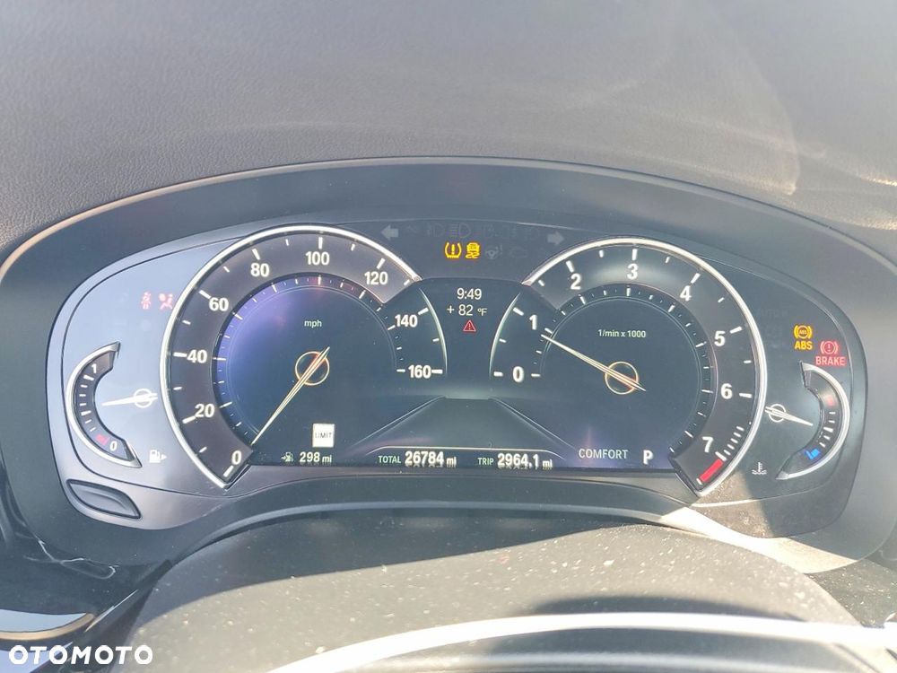 BMW Seria 5 530i xDrive Luxury Line - 9