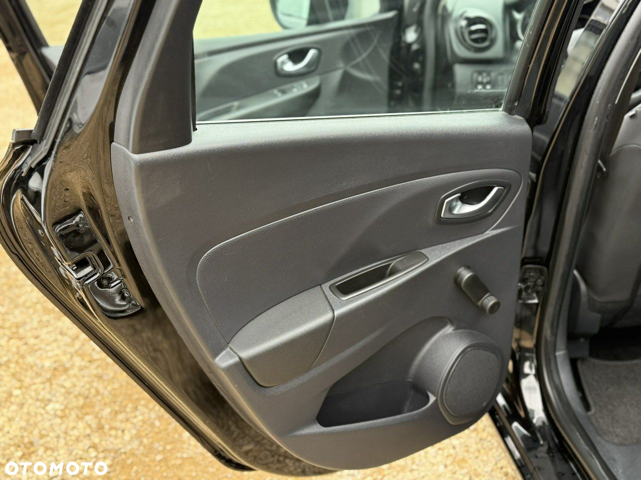 Renault Clio - 15