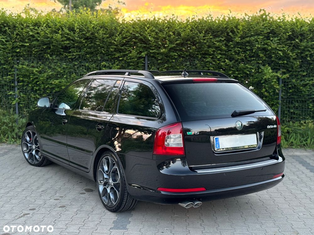 Skoda Octavia 2.0 TDI CR DPF DSG RS - 14