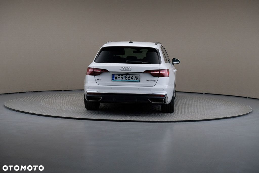 Audi A4 - 5