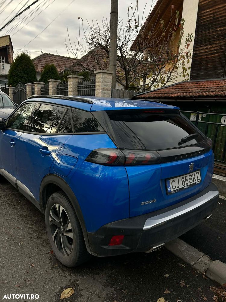 Peugeot 2008 1.2 L PureTech STT Allure - 6